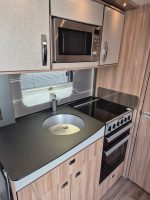 SALE AGREED ** 2018 Swift Conqueror 650 Twin Axle 4WD MOVER & BIKE RACK - Image 6