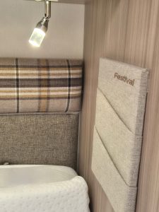 2020 Coachman Acadia 575 Festival - ALDE - Image 15