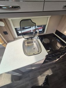 2020 Coachman Acadia 575 Festival - ALDE - Image 17