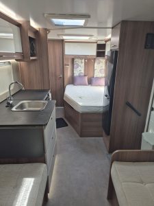 2018 Bailey Unicorn Valencia MOTOR MOVER INC! - Image 12