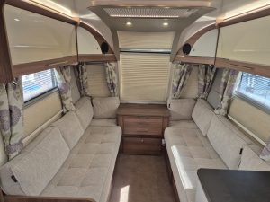 2018 Bailey Unicorn Valencia MOTOR MOVER INC! - Image 16