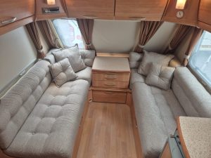 SALE AGREED** 2007 Ace Aristocrat 4 Berth Fixed Bed Caravan - WITH MOTOR MOVER FITTED! - Image 3