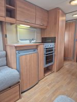 SALE AGREED** 2007 Ace Aristocrat 4 Berth Fixed Bed Caravan - WITH MOTOR MOVER FITTED! - Image 4