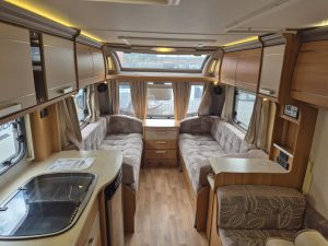 SALE AGREED* 2012 Coachman VIP 520 - MOTOR MOVER FITTED!! - Image 3