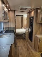 2018 Swift Conqueror 645 4 berth FIXED BED caravan Twin Axle - Image 4