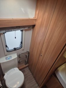 2014 Swift Challenger 530 SE with MOTOR MOVER - Image 4