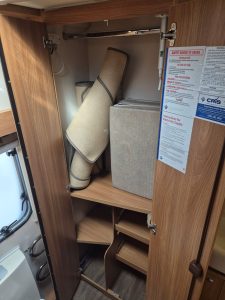 2014 Swift Challenger 530 SE with MOTOR MOVER - Image 3