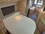 2015 Coachman Vision 575 4 berth FIXED BED caravan with MOTOR MOVER - Image 4