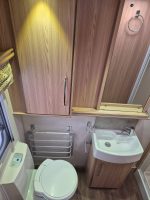 2015 Coachman Vision 575 4 berth FIXED BED caravan with MOTOR MOVER - Image 2