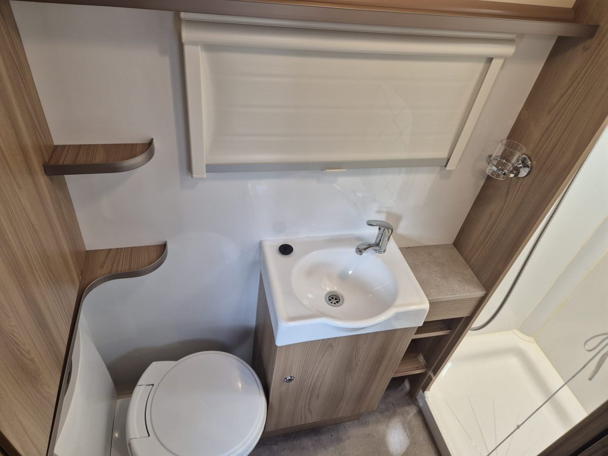 2016 Bailey Pegasus Brindisi with MOVER Fitted! - Image 8