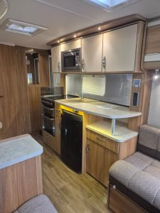 2014 Swift Challenger 530 SE with MOTOR MOVER