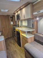 2014 Swift Challenger 530 SE  4 berth caravan with MOTOR MOVER - Image 8