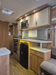 2014 Swift Challenger 530 SE with MOTOR MOVER - Image 9