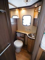 **VIEWING BY APPOINTMENT ONLY** Rapido Le Randonneur 866F, 4 Berth, 4 Belt, Fixed Beds - Image 5